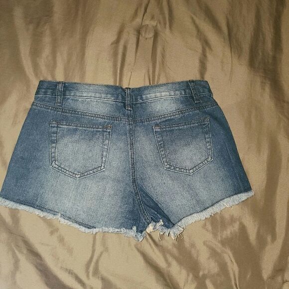 Ellison NWT Studded Cut Off Shorts - Picture 4 of 4